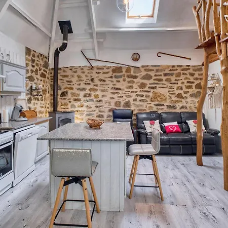 Дом отдыха Superbe Maison Piscine Privee Payzac (Dordogne)