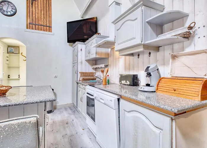 Prázdninový dům Superbe Maison Piscine Privee