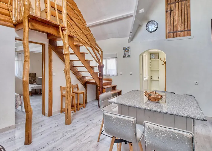 Prázdninový dům Superbe Maison Piscine Privee *